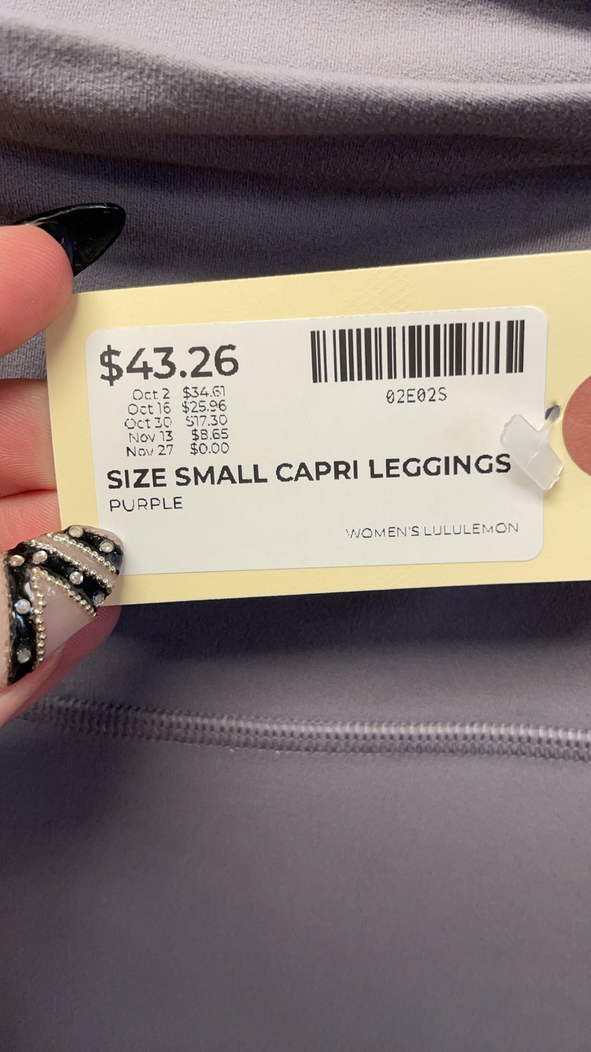 Lululemon Capri Leggings Size Small Purple