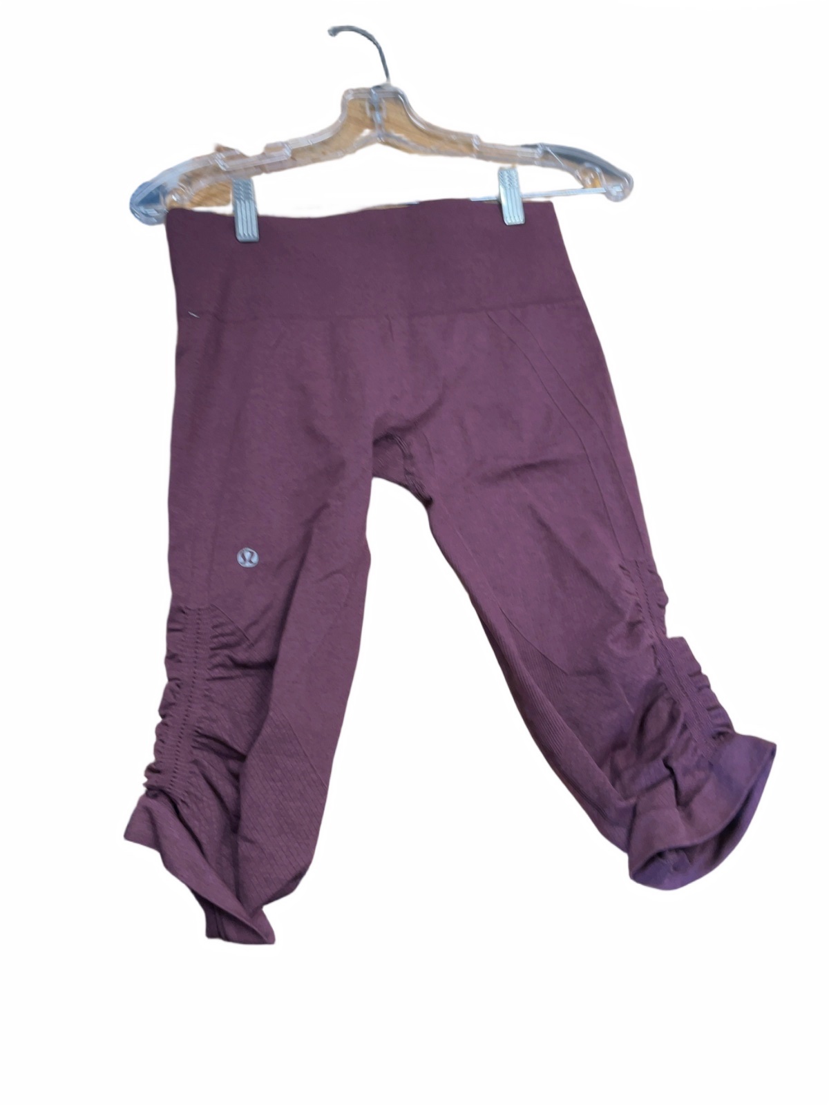 Lululemon Capris Size 6 Maroon Rucked Hem - image 1