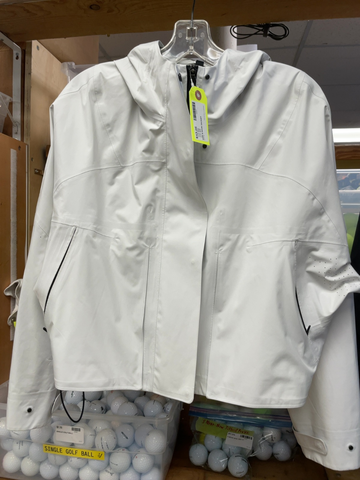 Lululemon Cropped Rain Jacket Size 8 White