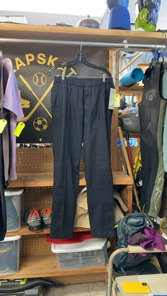 Lululemon Men's Black Tapered Pants - Size Medium