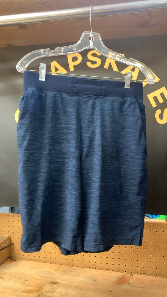 Lululemon Men's Blue Athletic Shorts - Size Small
