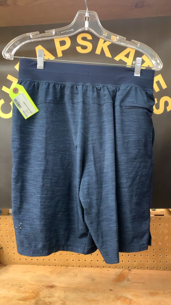 Lululemon Men's Blue Athletic Shorts - Size Small