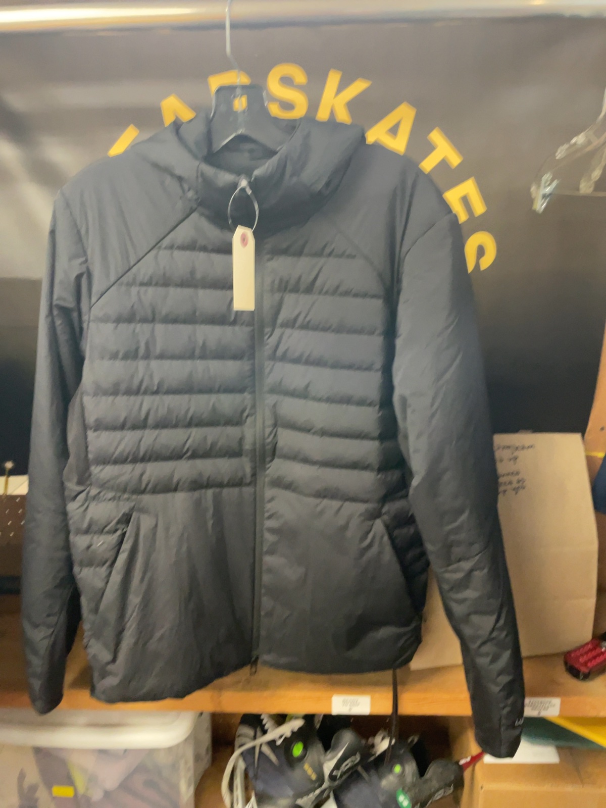 Lululemon Men's Hooded Down Jacket Size Large Black