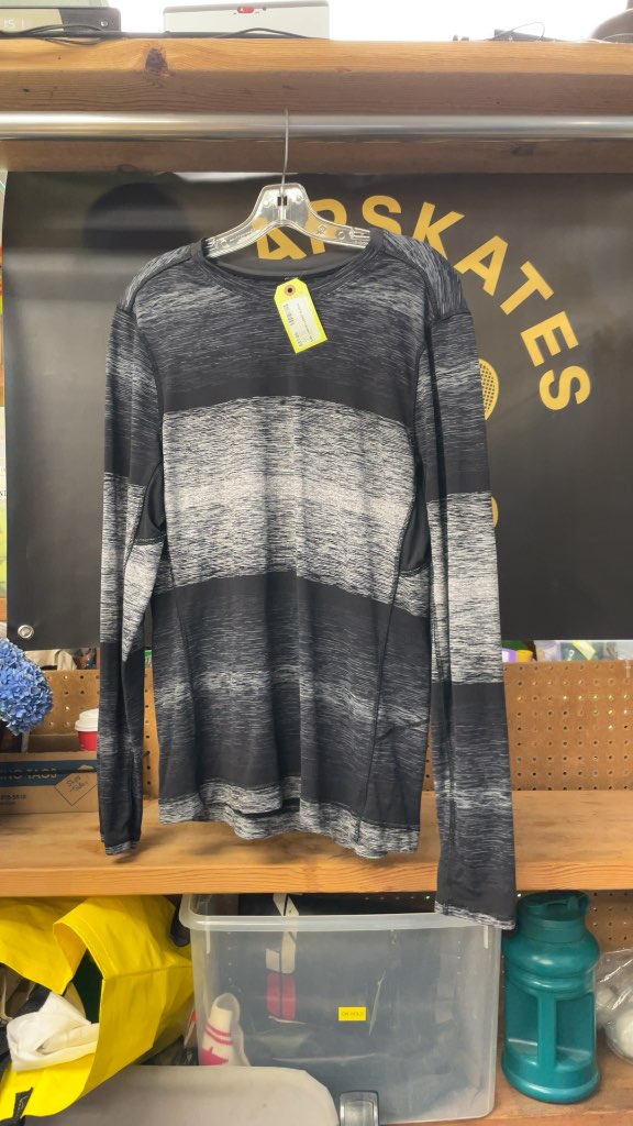 Lululemon Men's Long Sleeve Athletic Shirt - Black/Grey - Size Large