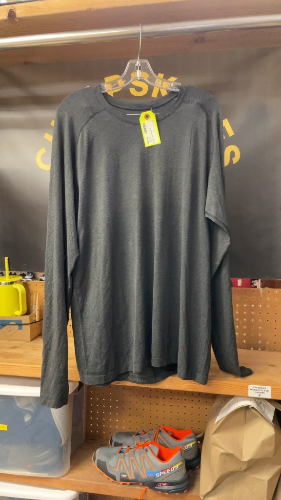 Lululemon Men's Long Sleeve Training Shirt