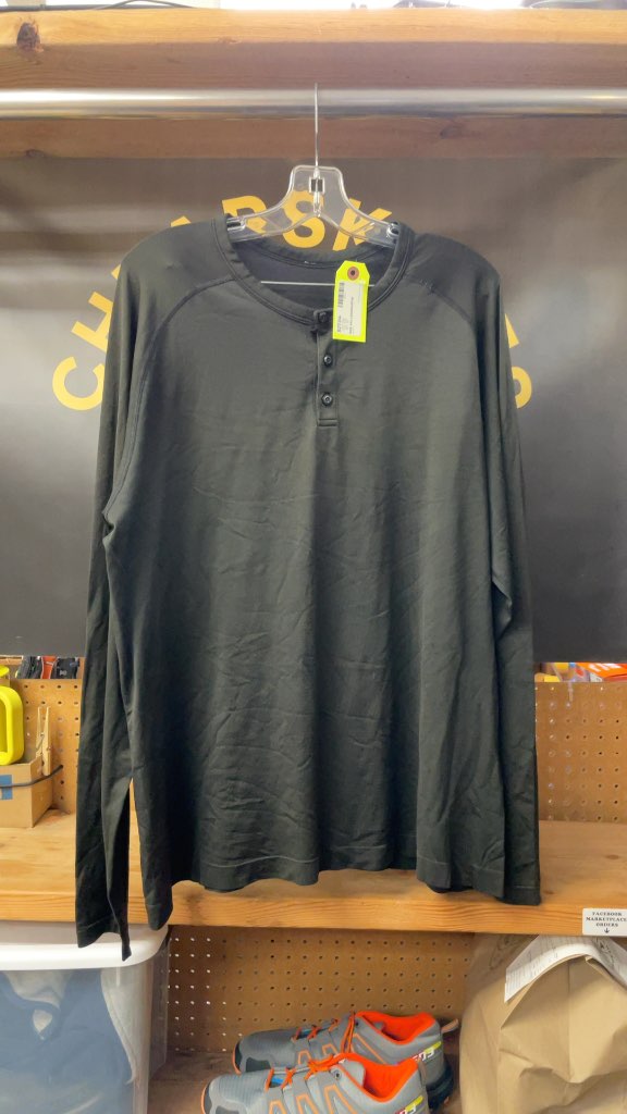 Lululemon Men's Longsleeve Henley Shirt - Black - XXL