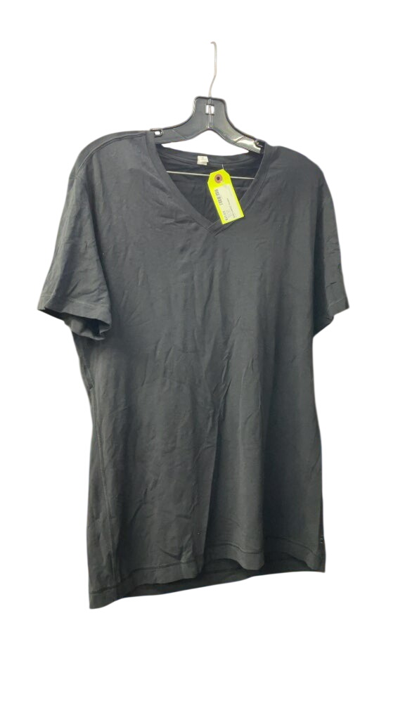 Lululemon Men's V-Neck T-Shirt - Black - Size Large - image 1