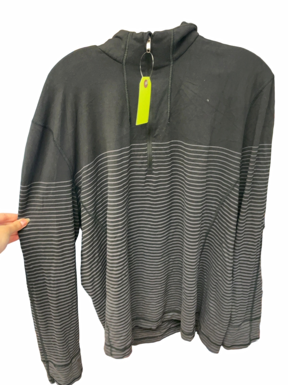 Lululemon Quarter-Zip Size Large Black/Grey Pullover - image 1