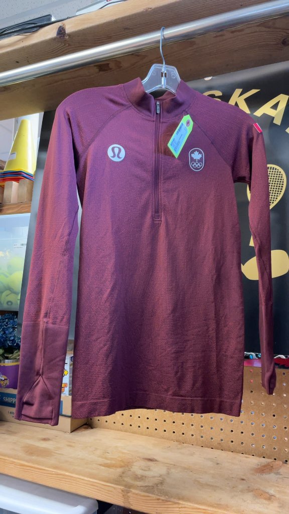 Lululemon Team Canada Olympic Quarter Zip - Red - Size 4