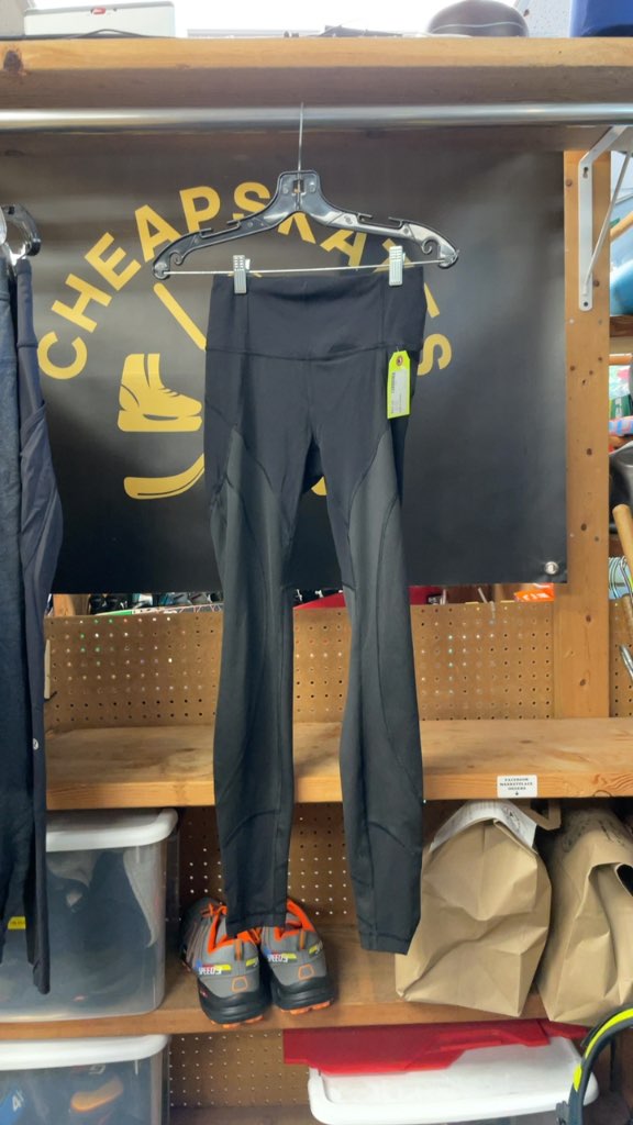 Lululemon Women's Athletic Pants - Size 4