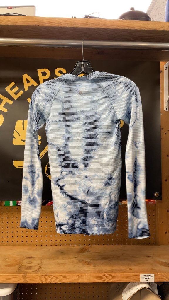 Lululemon Women's Blue Tie-Dye Long Sleeve Shirt - Size 4