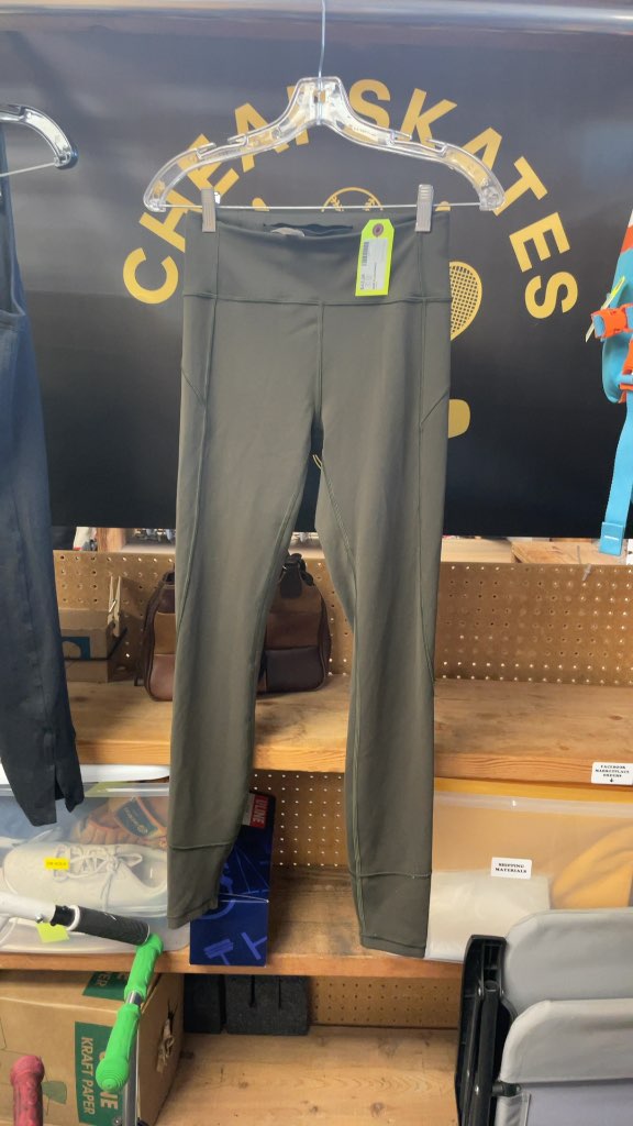 Lululemon Women's Leggings - Size 6 - Green