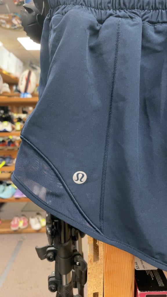 Lululemon Women's Navy Athletic Shorts - Size 8