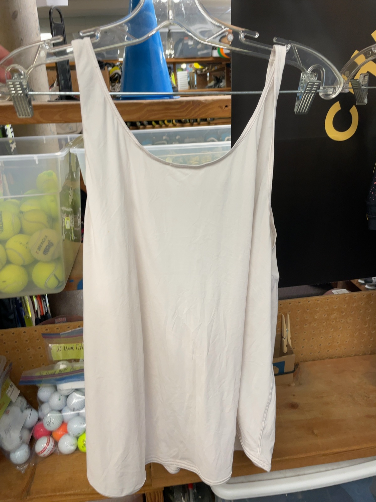 Lululemon Women's Size 8 Beige Tank Top