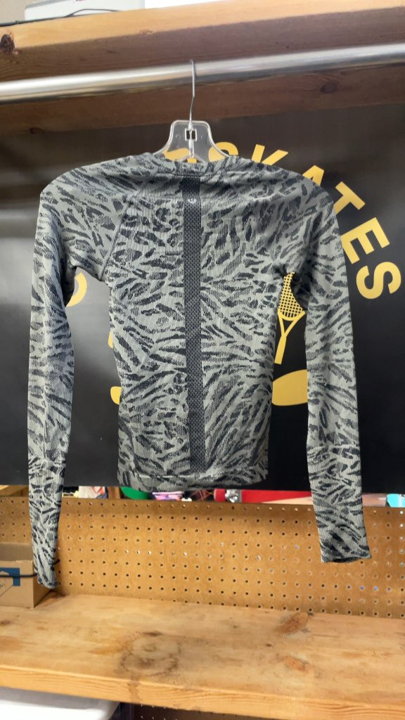 Lululemon Women's Swiftly Tech Long Sleeve Shirt - Grey Pattern - Size 0