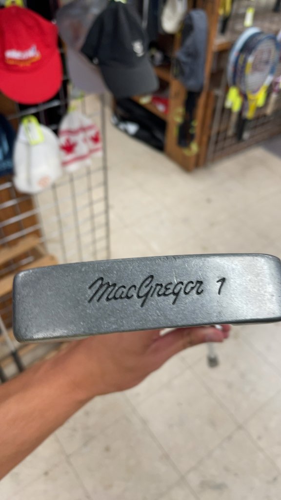 MacGregor XLT Putter