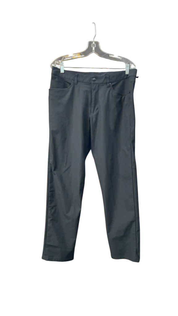 Men's Lululemon Pants - Black - Size 34