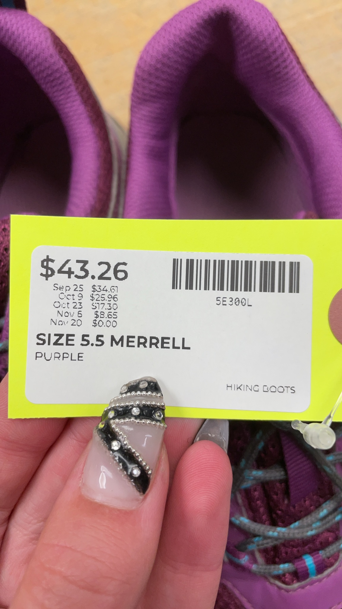 Merrell Hiking Boots Size 5.5 Purple