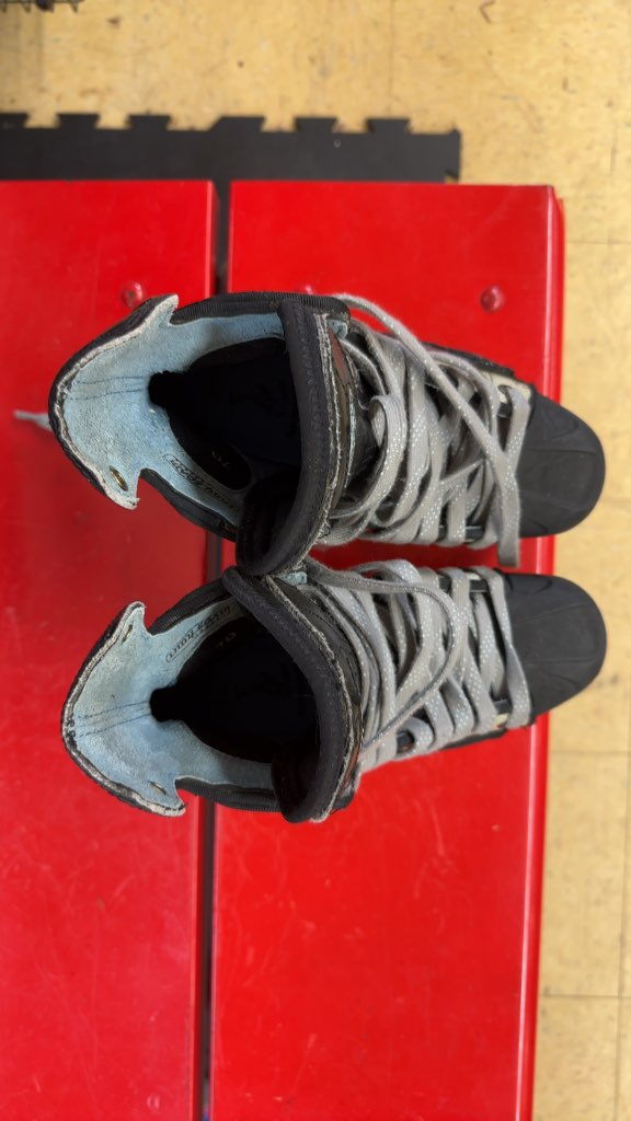 Mission Hockey Skates Betty Flyweight Used Size 4.5