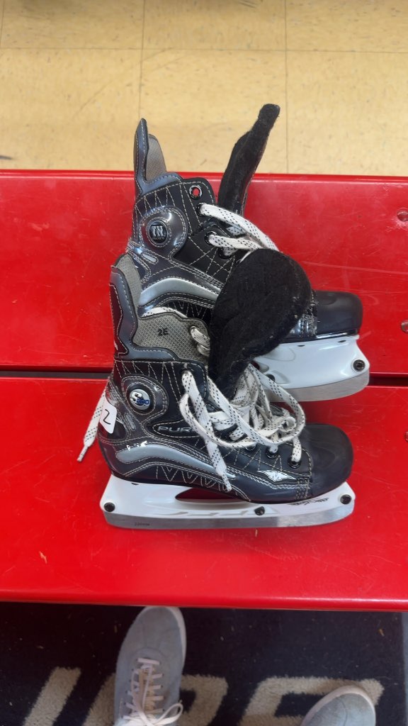 Mission Pure Hockey Skates Used Size 2