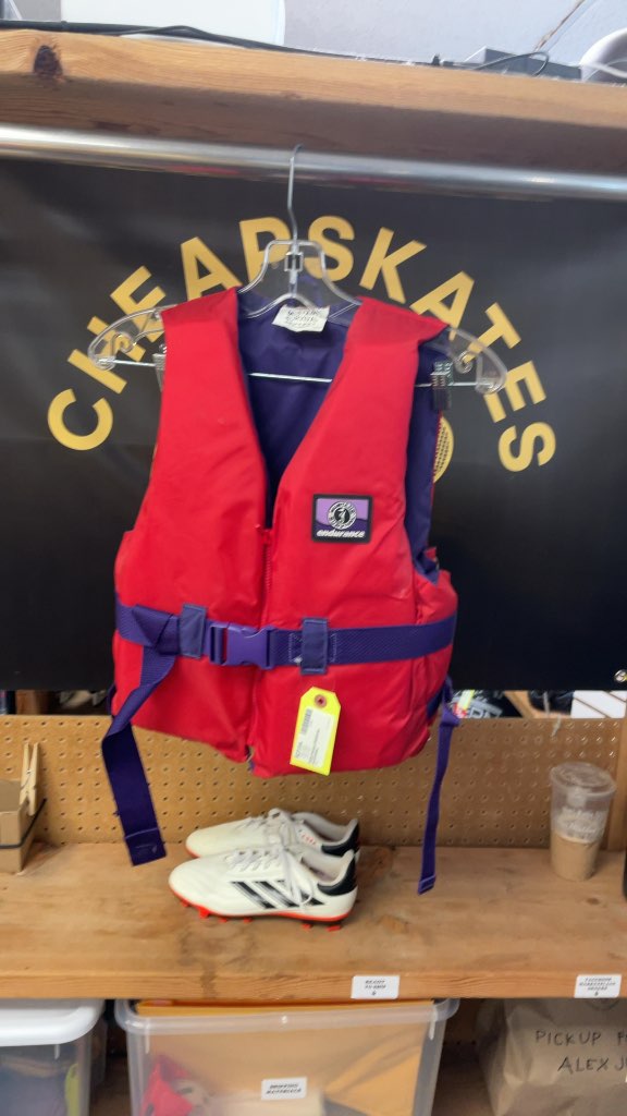 Mustang Endurance Life Jacket - Red - Size Small/Medium