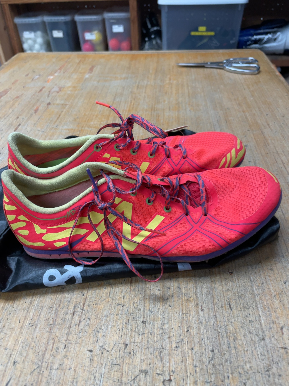 New Balance MD800 Track Spikes Size 9 Orange/Yellow