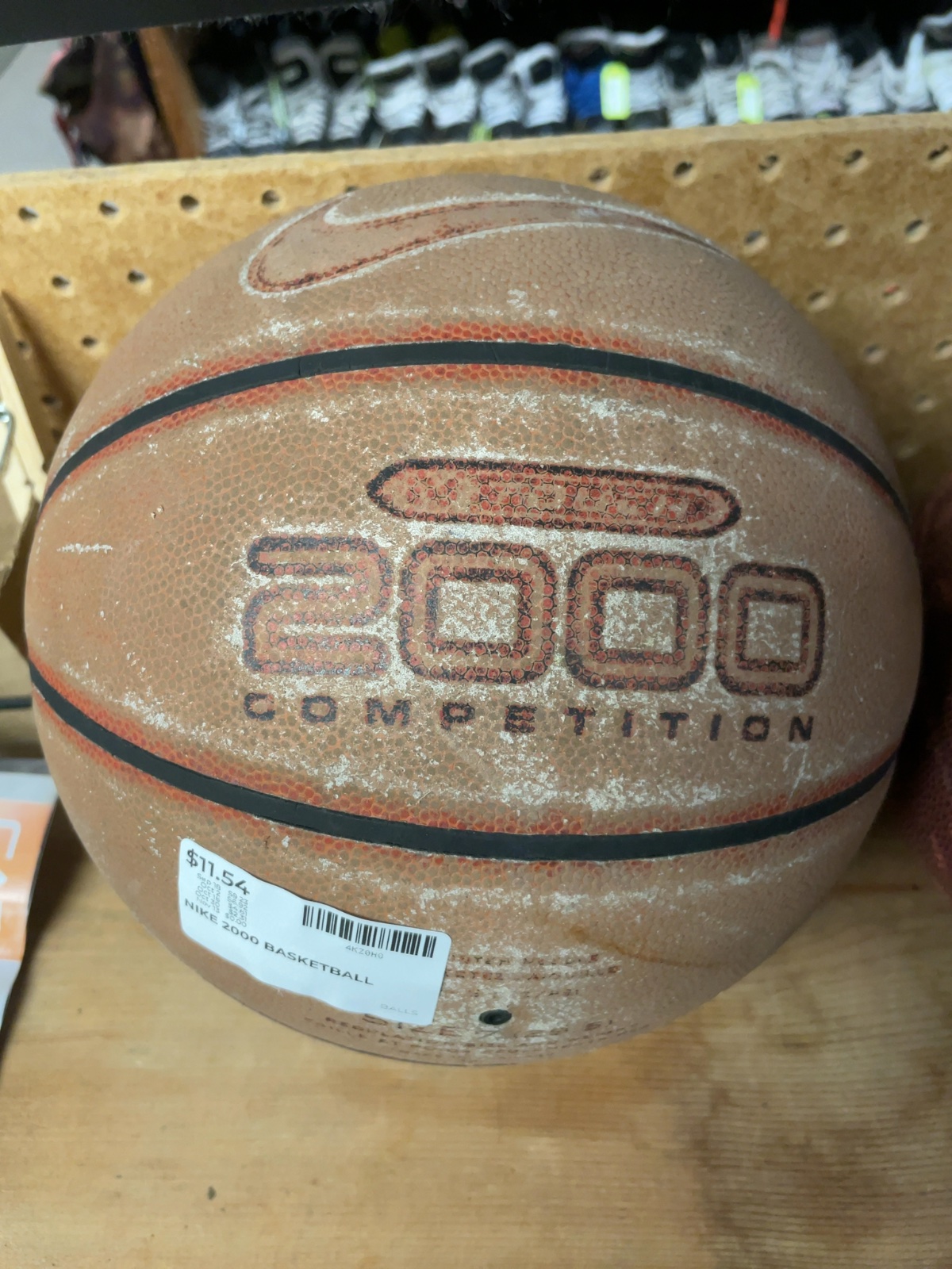 Nike 2000 Competition Size 7 (29.5) Basketball