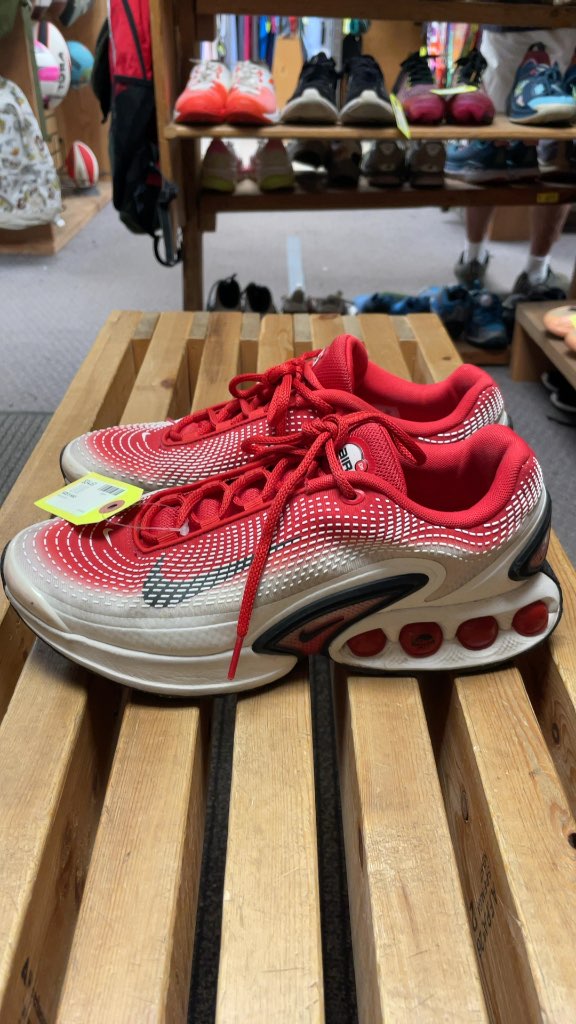 Nike Air Max Dn Runners Red/White Size 9