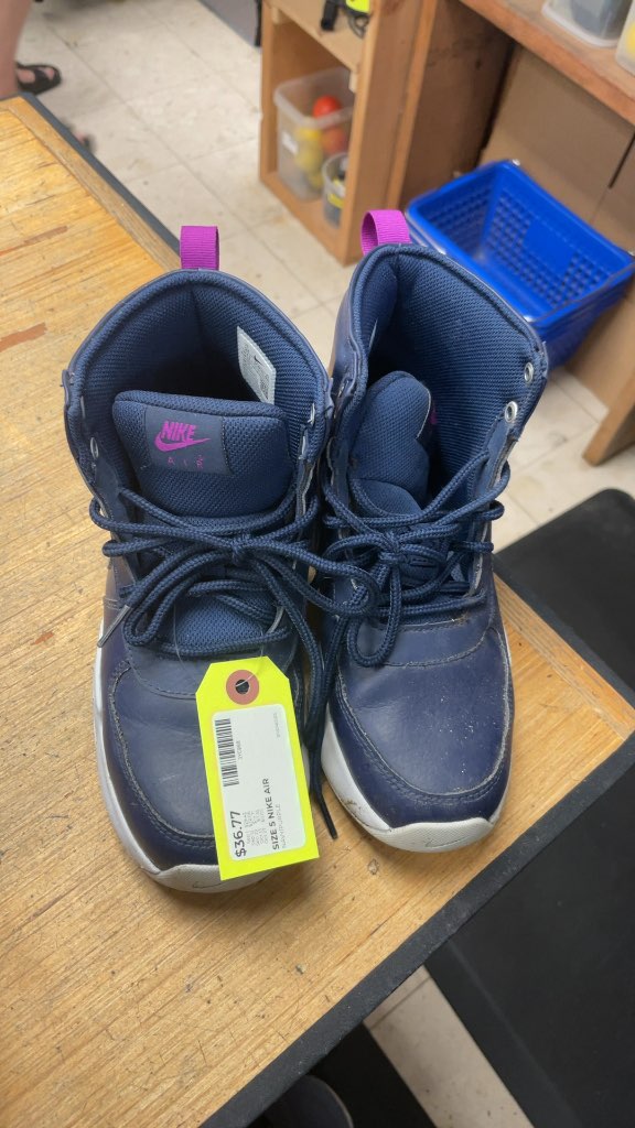Nike Air Size 5 Navy/Purple High-Top Sneakers
