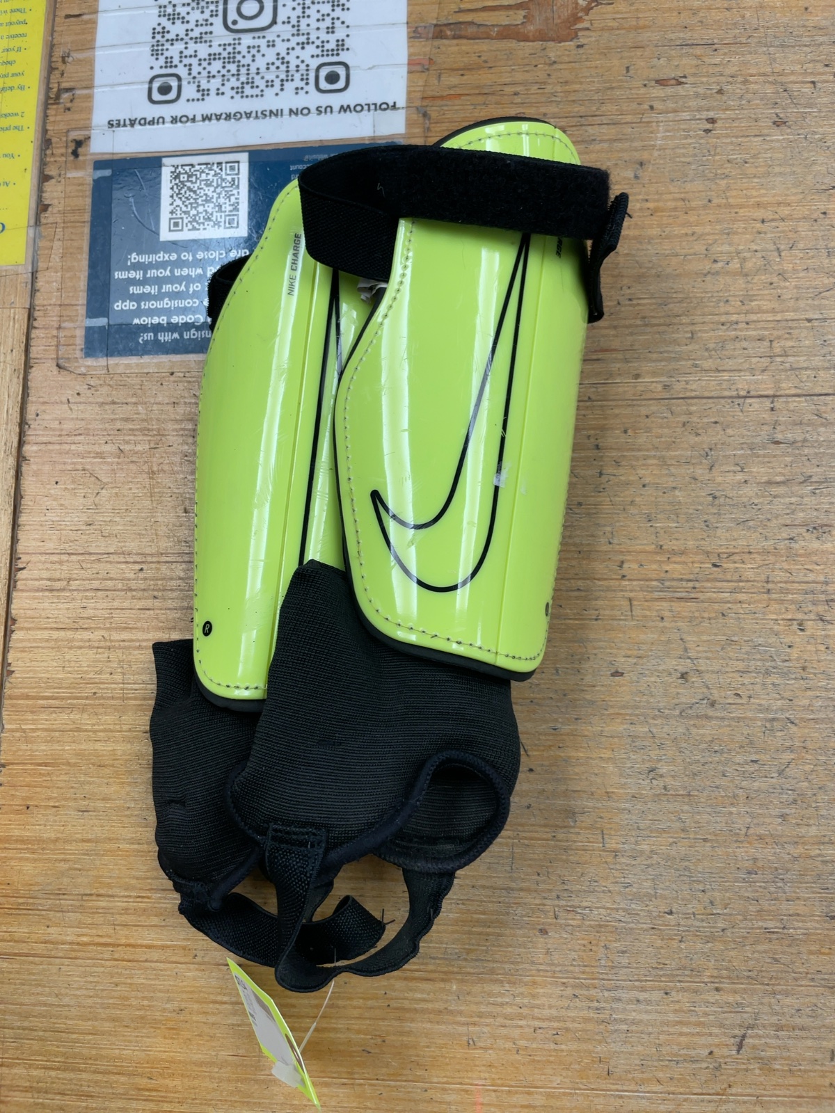 Nike Charge Soccer Shin Guards - Neon