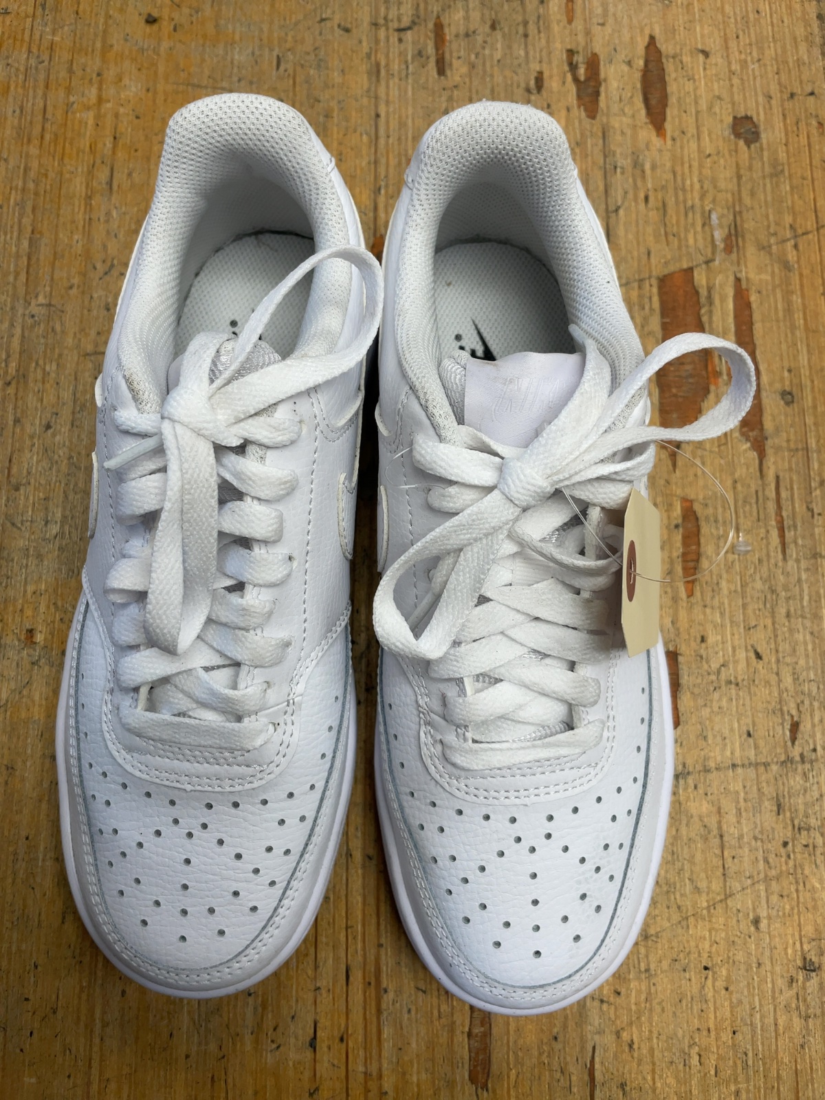 Nike Court Vision Low Size 6 US White Sneakers