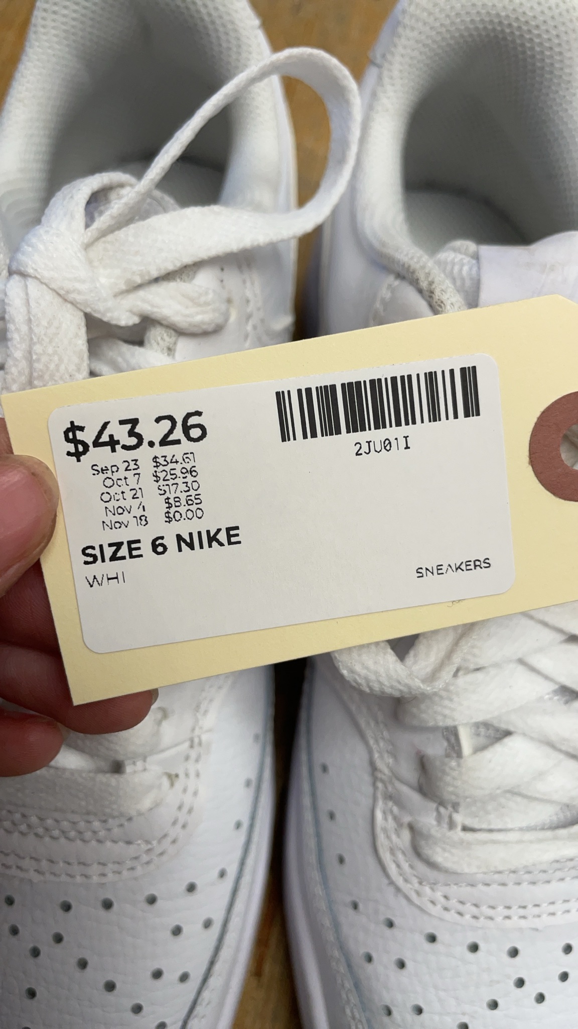 Nike Court Vision Low Size 6 US White Sneakers