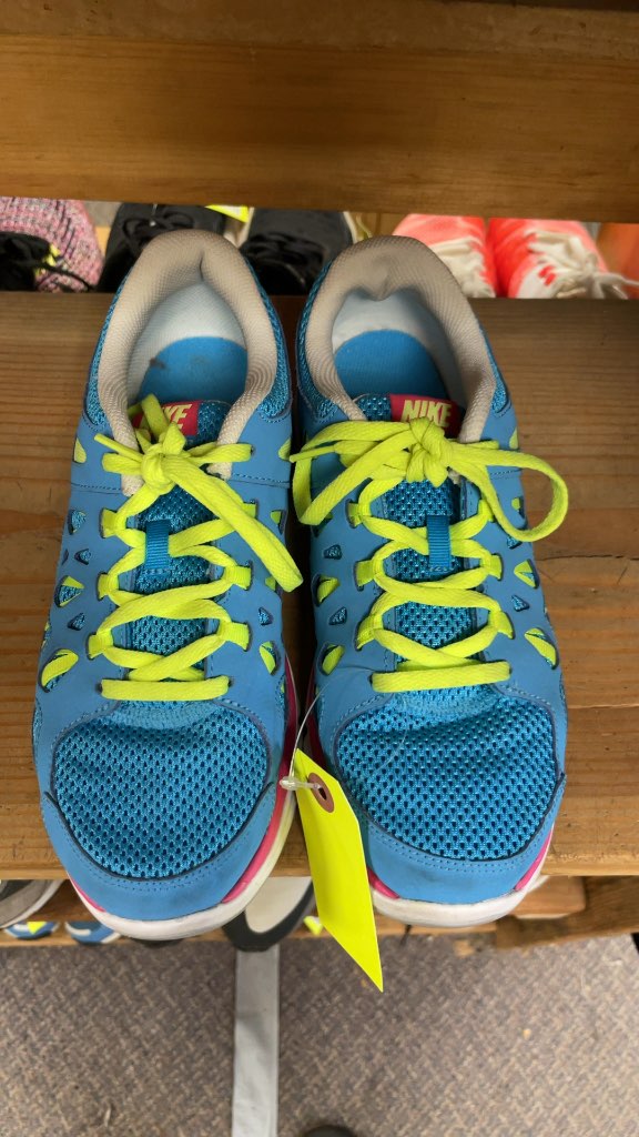 Nike Dual Fusion Runners - Size 6