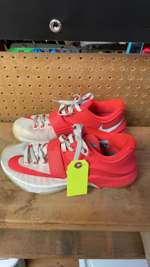 Nike KD Basketball Shoes - Size 9