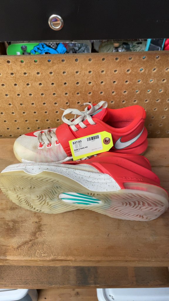 Nike KD Basketball Shoes - Size 9