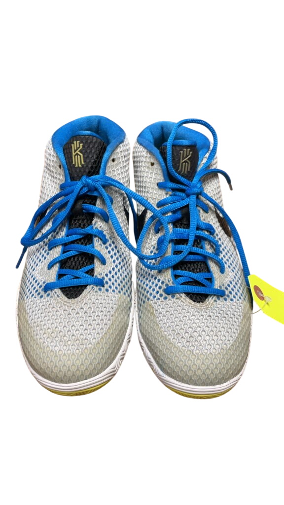 Nike Kyrie 1 Basketball Shoes Size 7 Silver/Blue