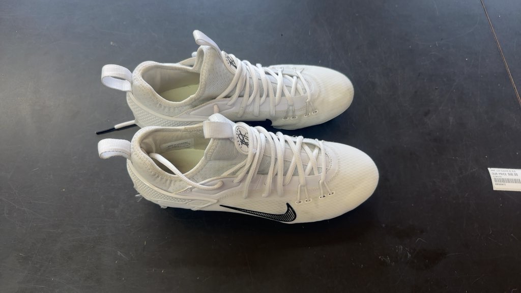 Nike Lacrosse Cleats Alpha Huarache White Used Size 8.5 in very good shape