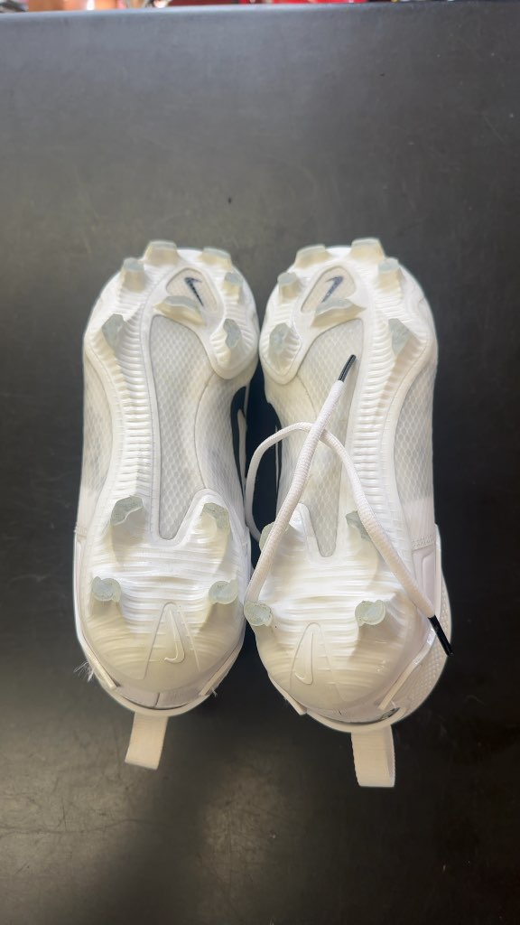 Nike Lacrosse Cleats Alpha Huarache White Used Size 8.5 in very good shape