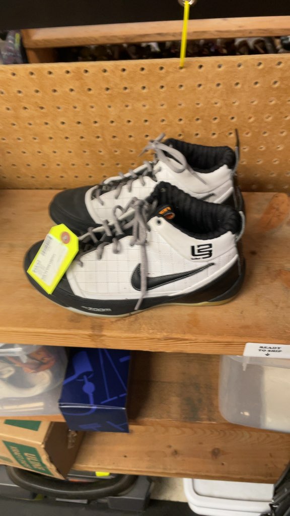 Nike LeBron Basketball Shoes - Size 7.5