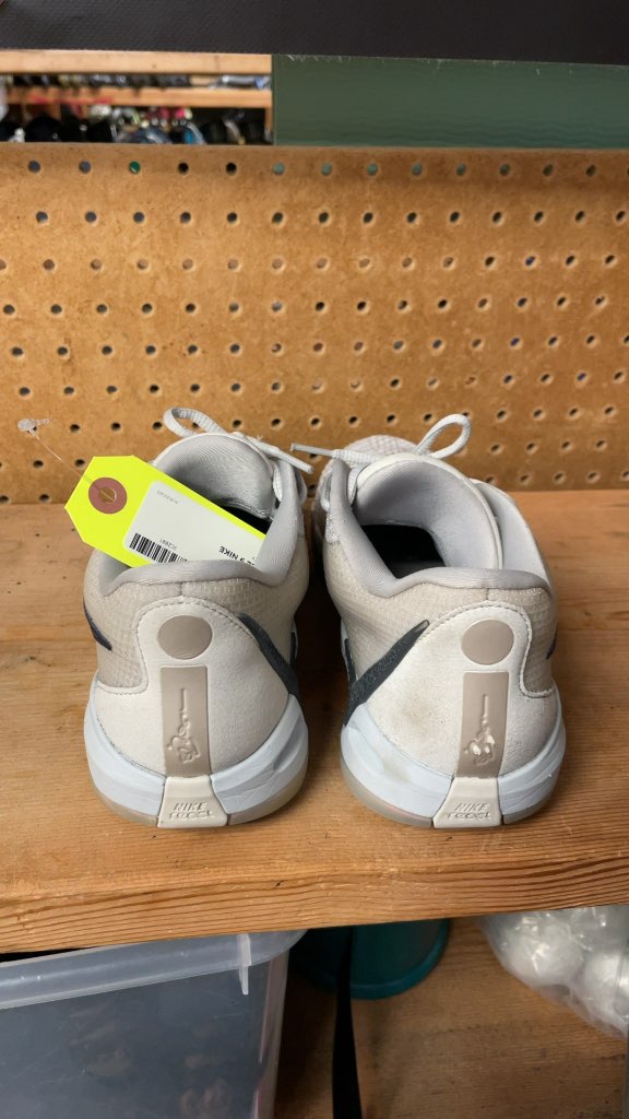 Nike Mamba Fury Basketball Shoes - Size 9