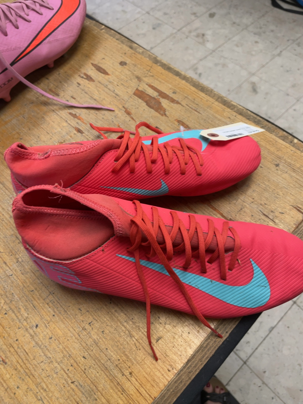 Nike Mercurial Size 10.5 Coral/Blue Soccer Cleats