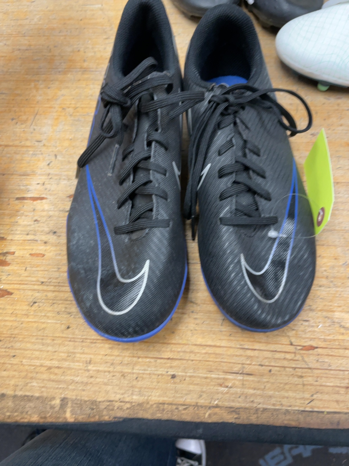 Nike Mercurial Size 6 Soccer Cleats