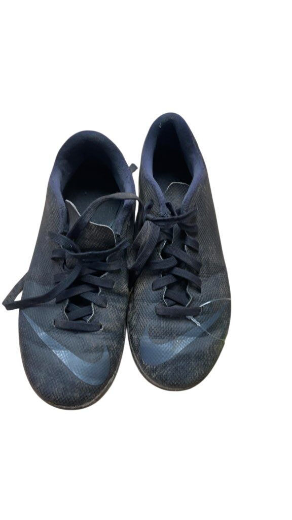 Nike Mercurial Soccer Cleats - Size 2