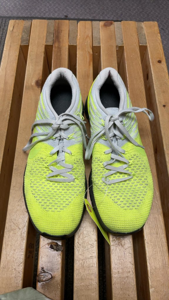 Nike Metcon Training Shoes Size 9.5 Yellow