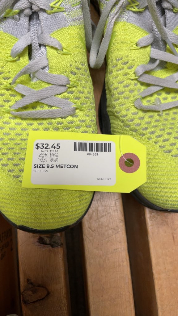 Nike Metcon Training Shoes Size 9.5 Yellow
