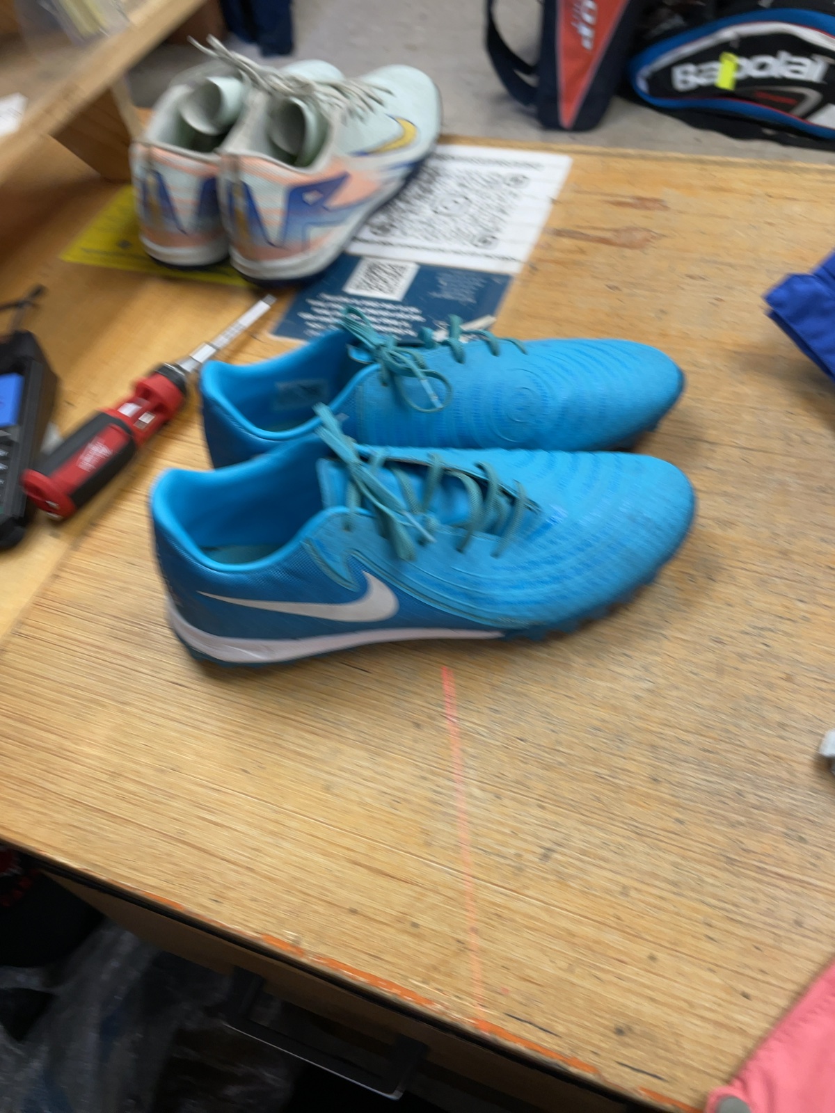 Nike Phantom GT Size 9 Blue Soccer Turf Shoes