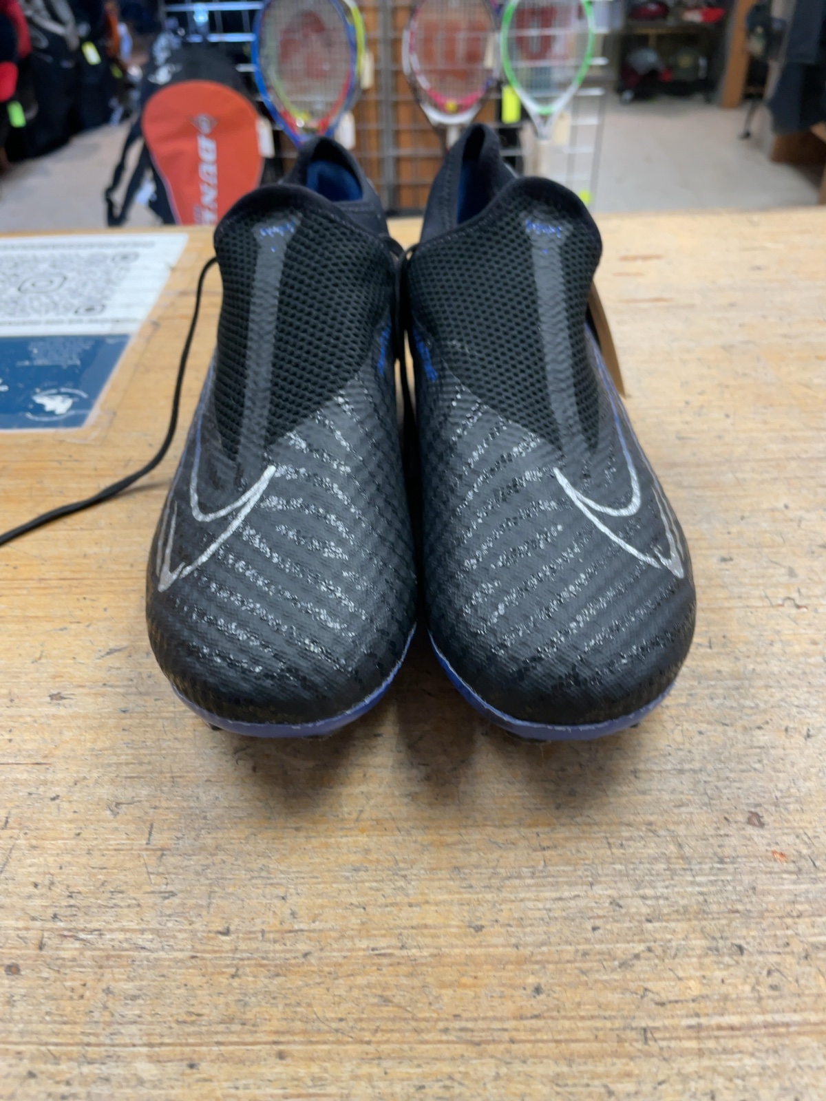 Nike Phantom GX Size 8.5 Soccer Cleats