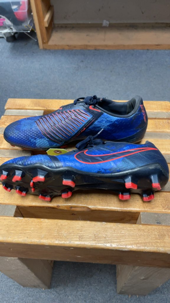 Nike Phantom VNM Soccer Cleats - Size 8 - Blue/Orange