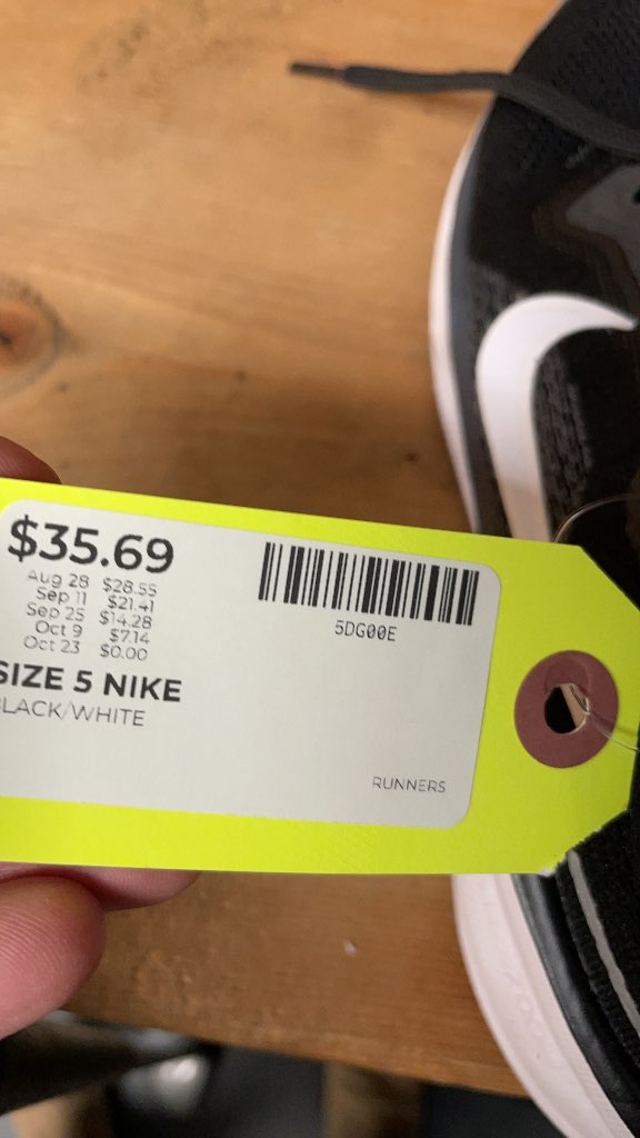 Nike Runners - Size 5