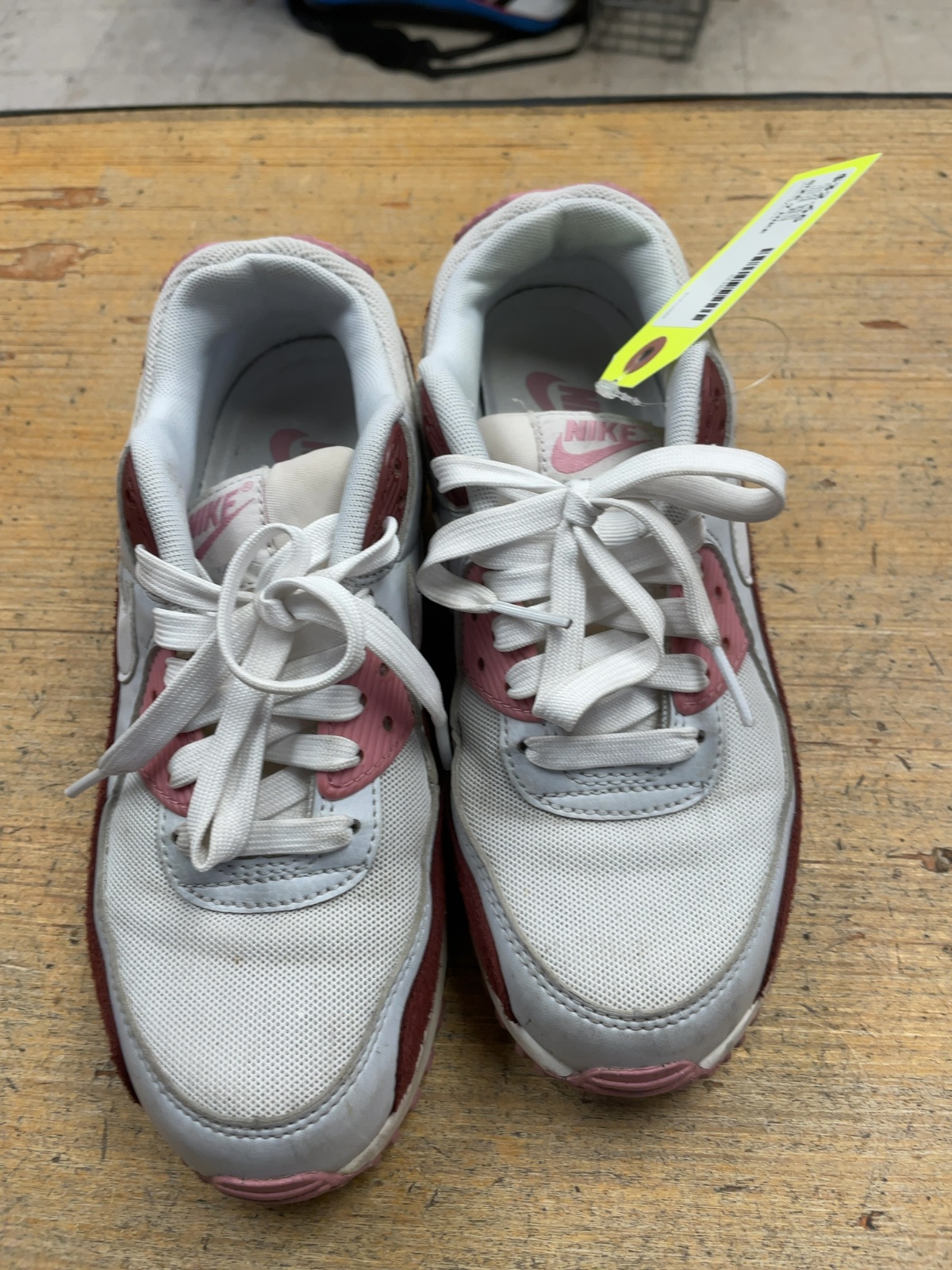 Nike Sneakers Size 7 White/Pink